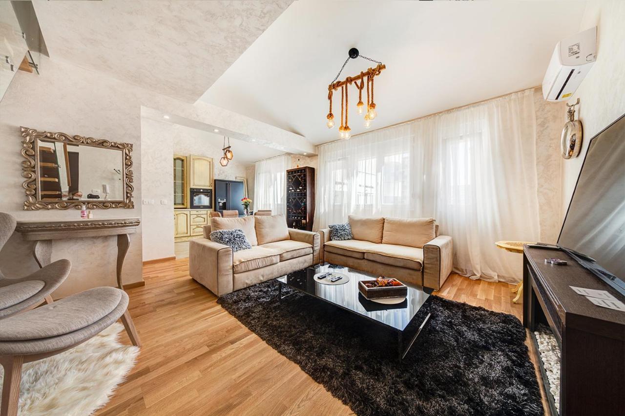 Kings Apartments พอดโกริกา ภายนอก รูปภาพ